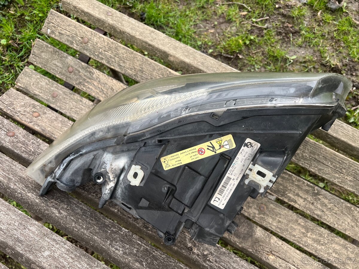 BMW E90/E91 přední světlomet - 3