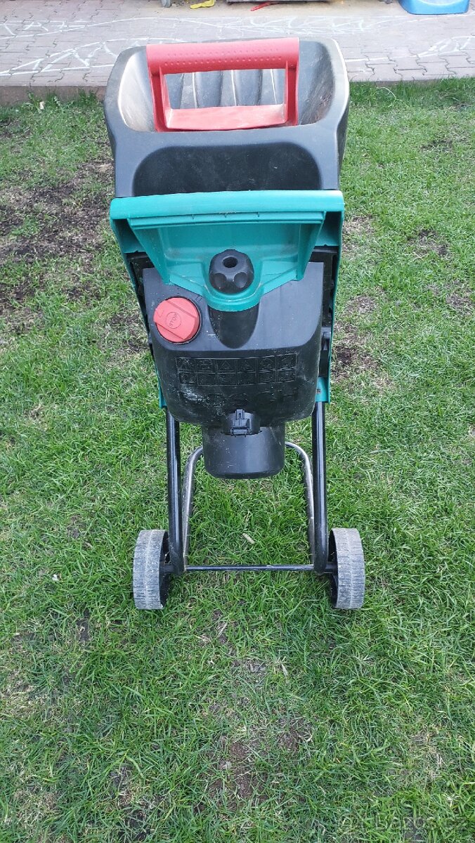 Štěpkovač Bosch - 3