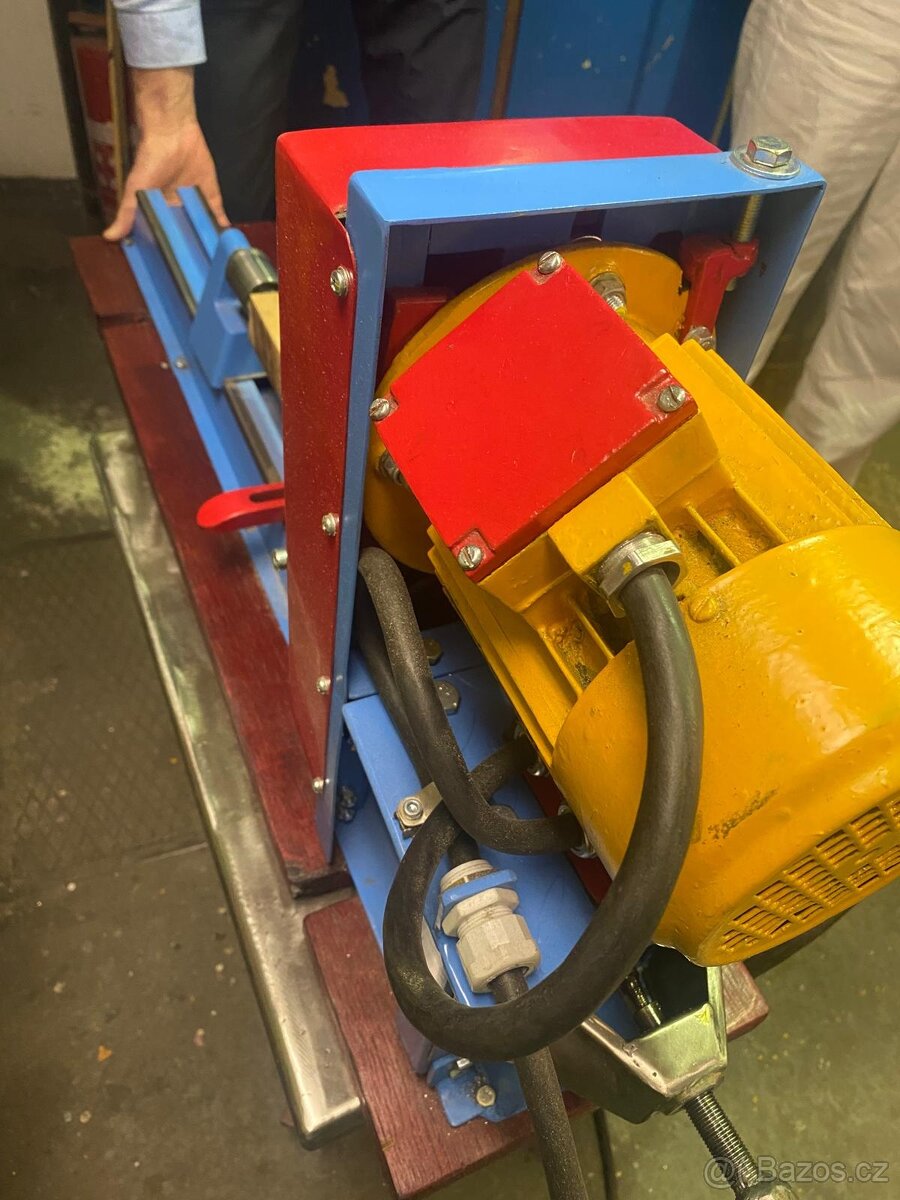 Domácí soustruh na dřevo – 380 V - 3