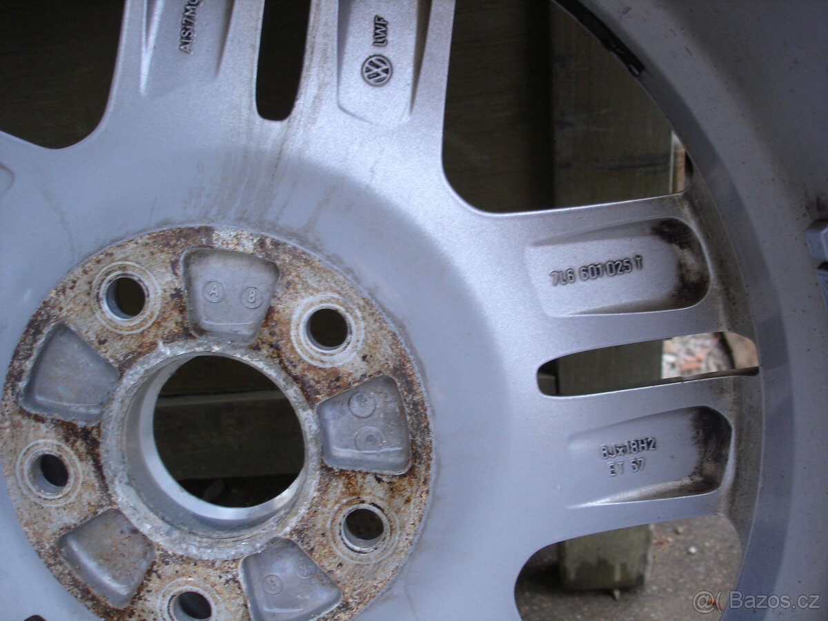 Alu Kola na TOUAREG 18" - 3