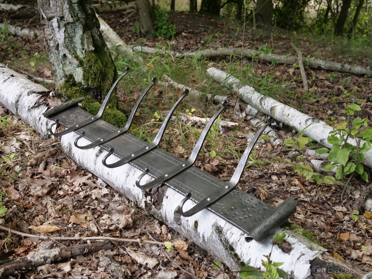 Kovaný věšák, nerezový věšák - 3