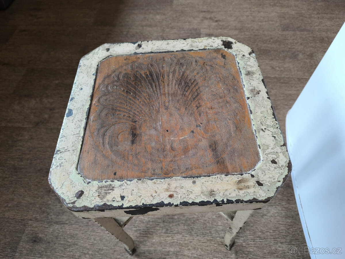 Stará židle, stolička,štokrle,židlička rok 1900-1930,zdobená - 3