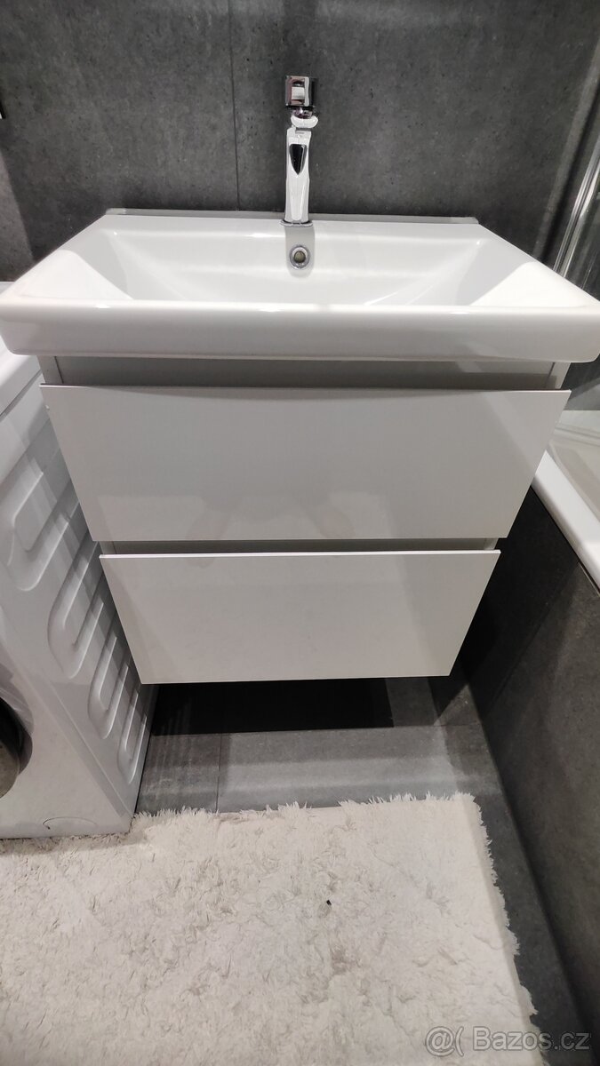 Koupelnový nábytek - 3