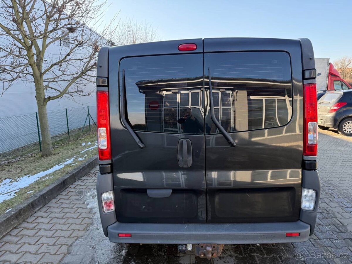 Renault Trafik automat - 3