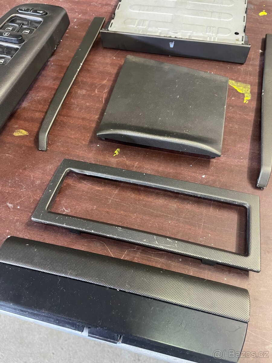 Tmavý NETZOPTIK dekor pro VW Bora & Golf 4 - 3