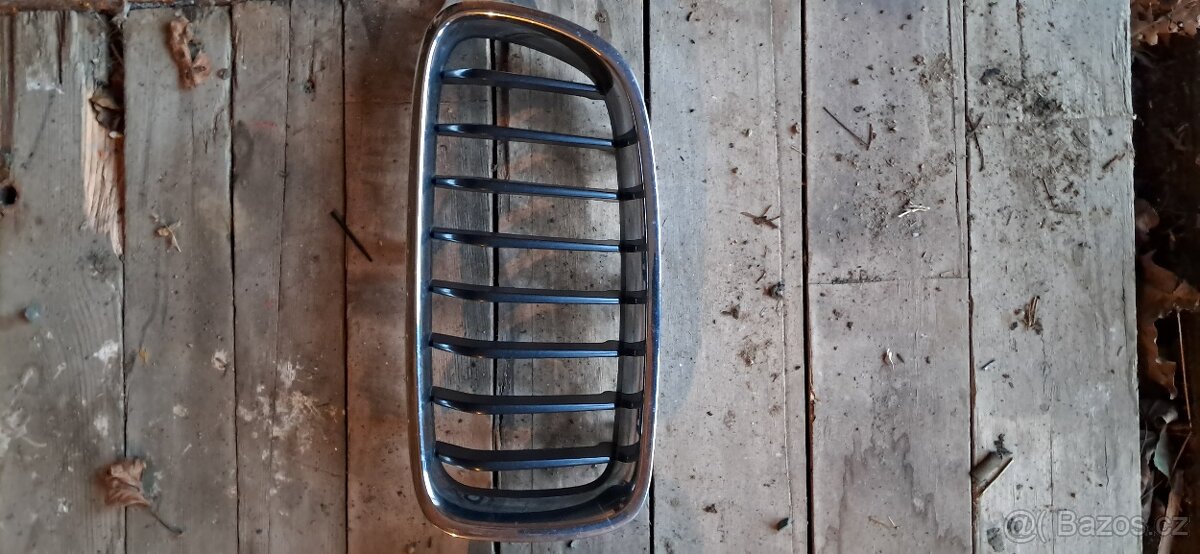 BMW mřížky F30/F31 - 3