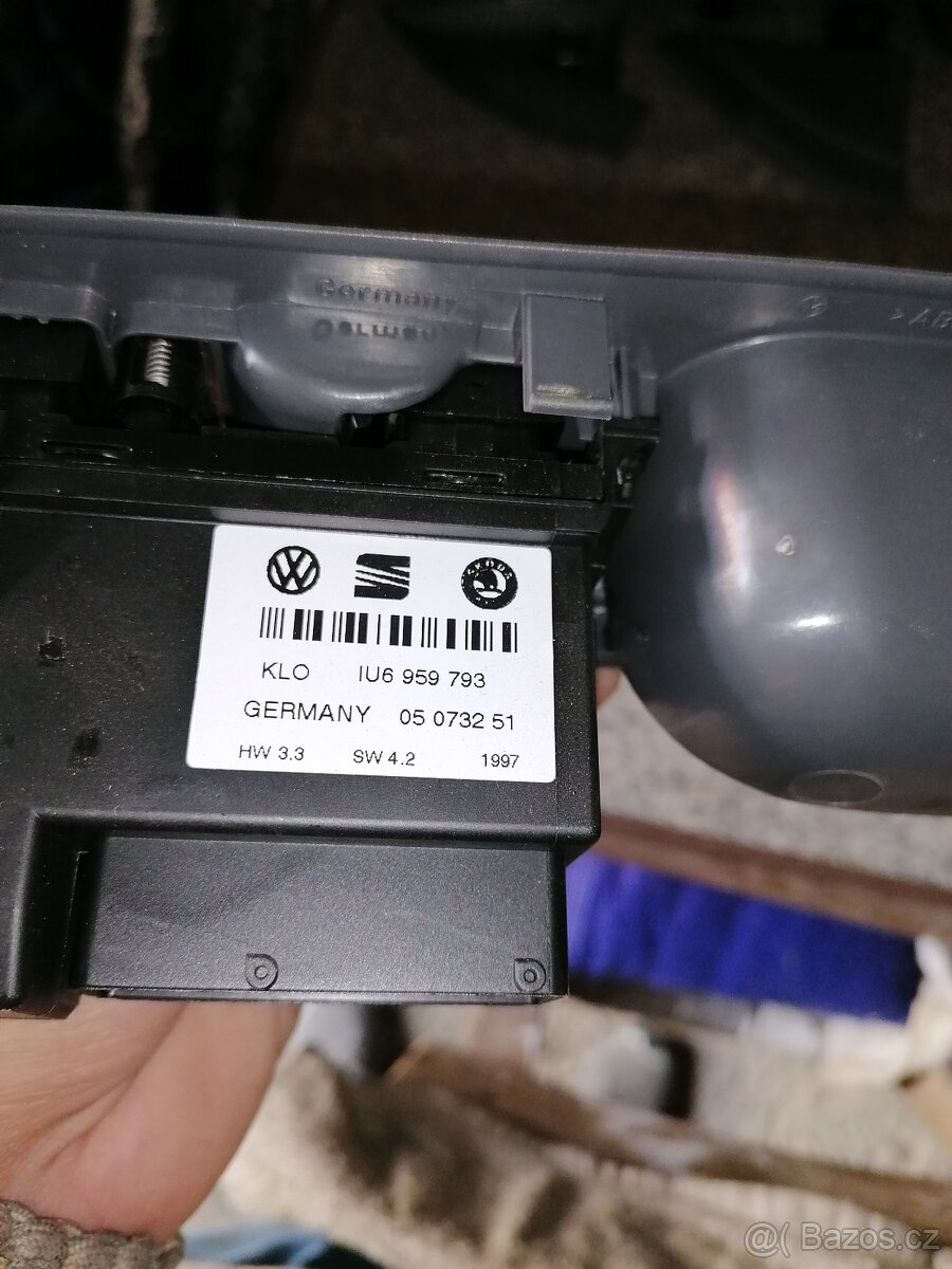 Díly z Škoda Octavia 1 - 1997, kryt, ovládání - 3