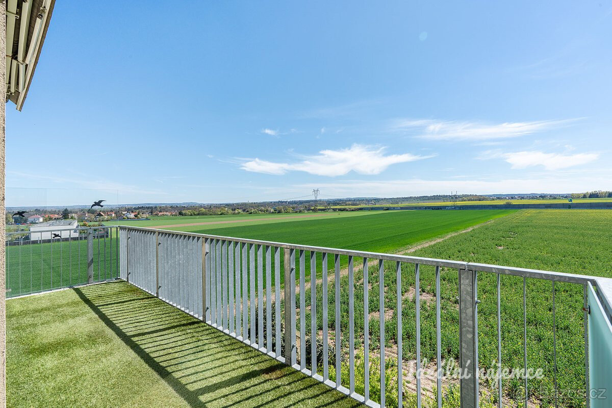 Pronájem bytu 2+kk - 3