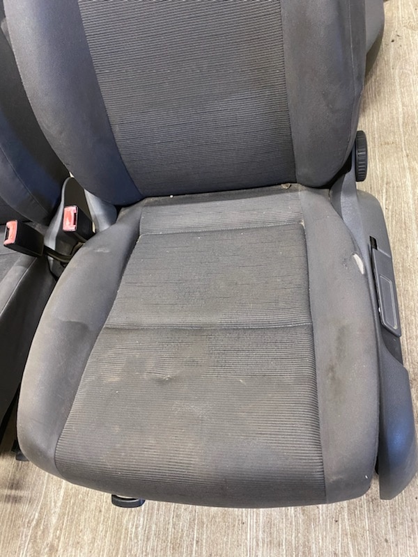 VW GOLF 5 2003-2008 - SEDAČKY VÝŠKOVĚ STAVITELNÉ S AIRBAGEM - 3