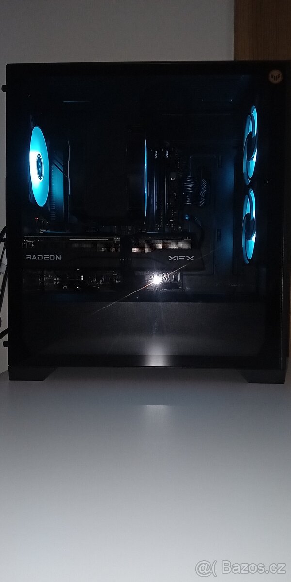 Herní PC Ryzen 5 7600, RX 9060XT 16GB, 32 GB RAM, 1 TB SSD - 3