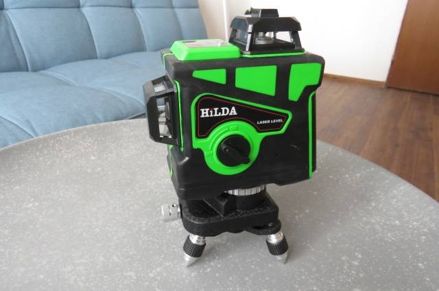 Prodám nový 3D 360° 12 lithiový zelený nivelák Hilda - 3