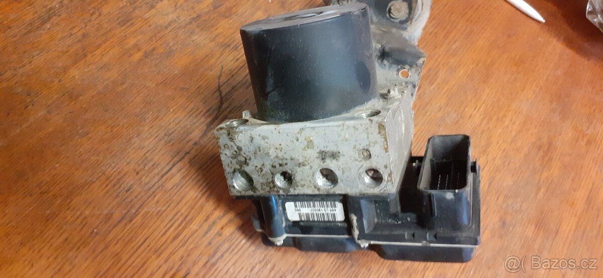 Fabia2,jednotka ABS - 3