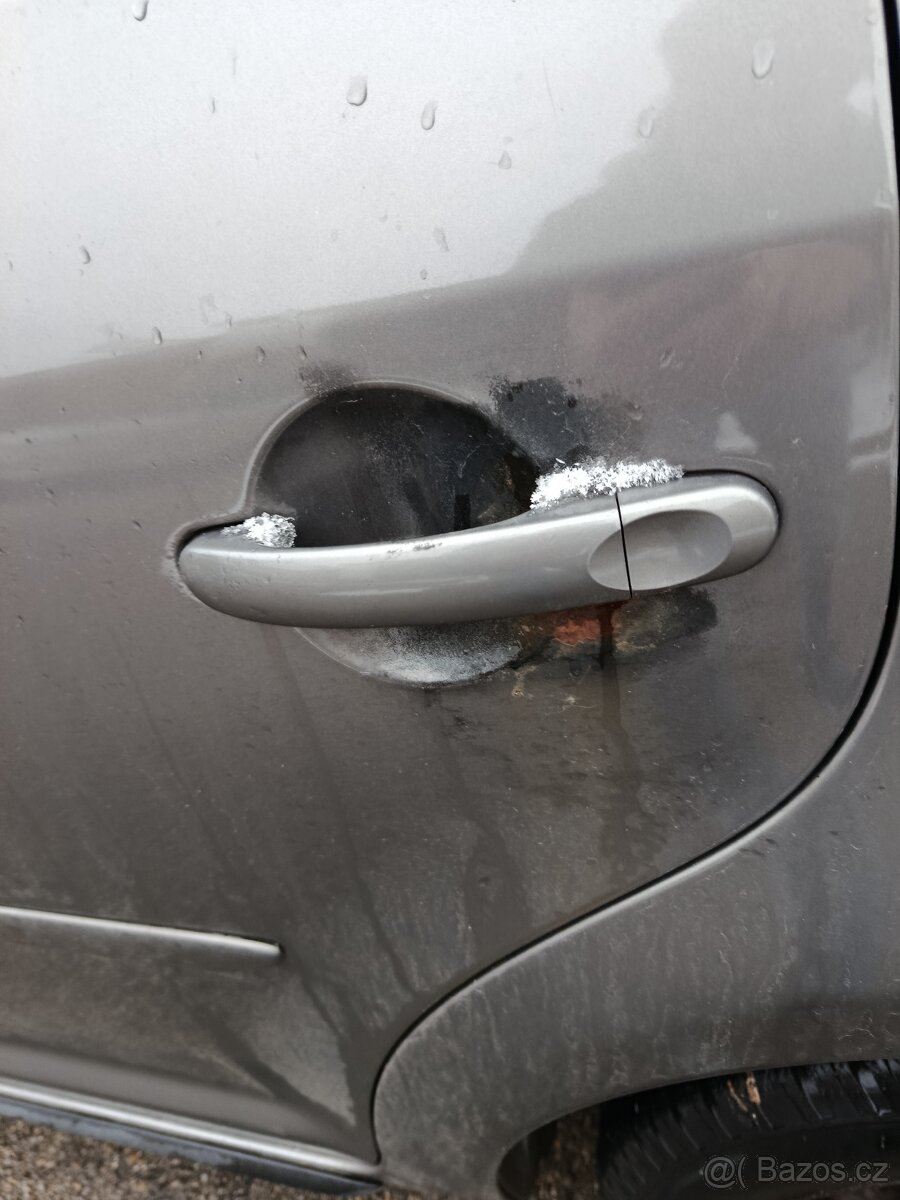 VW Touran 1.9 TDI 77 kw2007 - 3