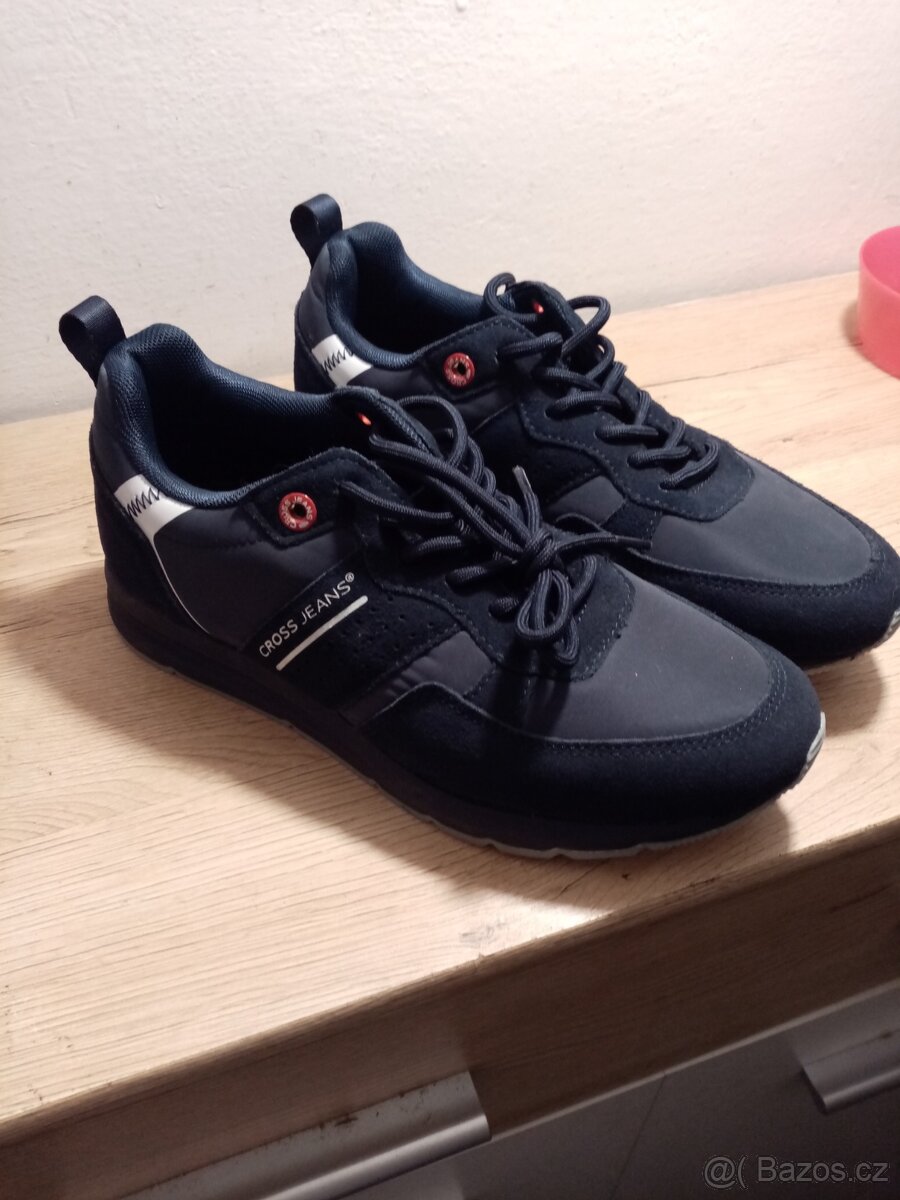 Tenisky, outdoorove boty - 3