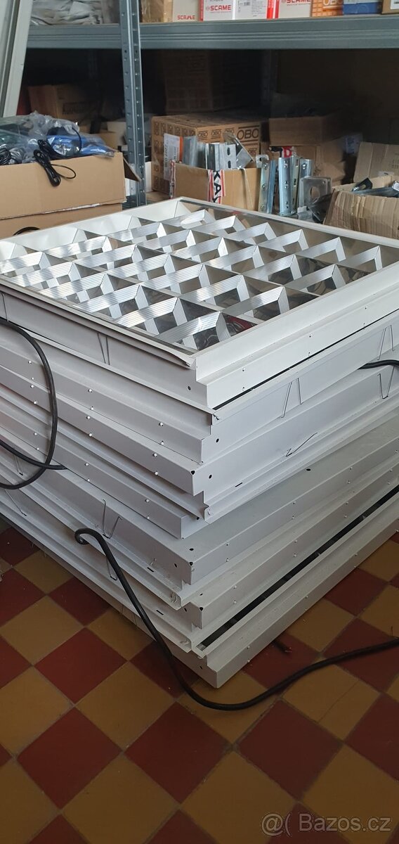 Čtvercové stropní svítidlo - 3