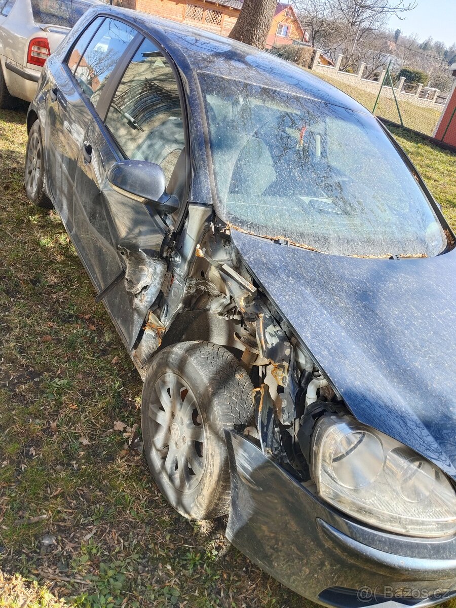 Volkswagen golf 5 - na díly - 3