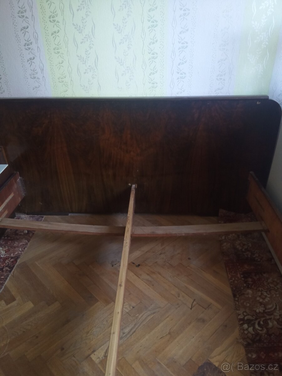 Manželská postel - 3