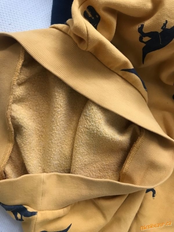 Nádherné mikiny, cena celkem - 3