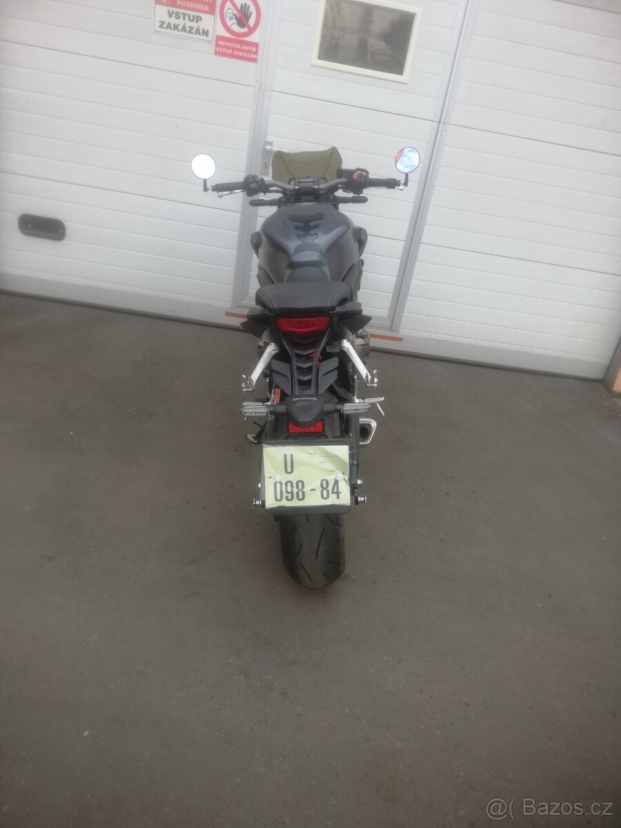 Honda CB650R - 3