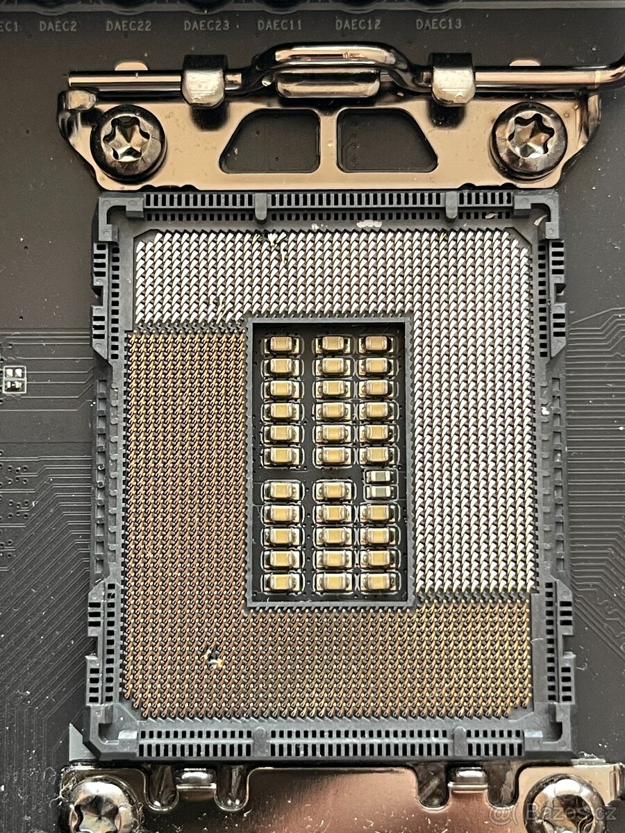 Gigabyte Z690 AORUS ULTRA - 3