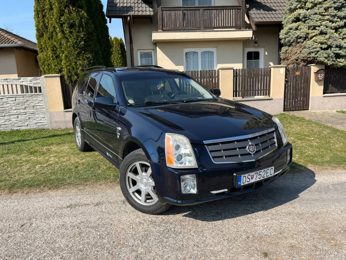Cadillac SRX 4.6i - 3