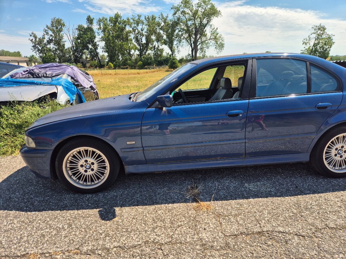 Bmw e39 2004 dily 525da - 3