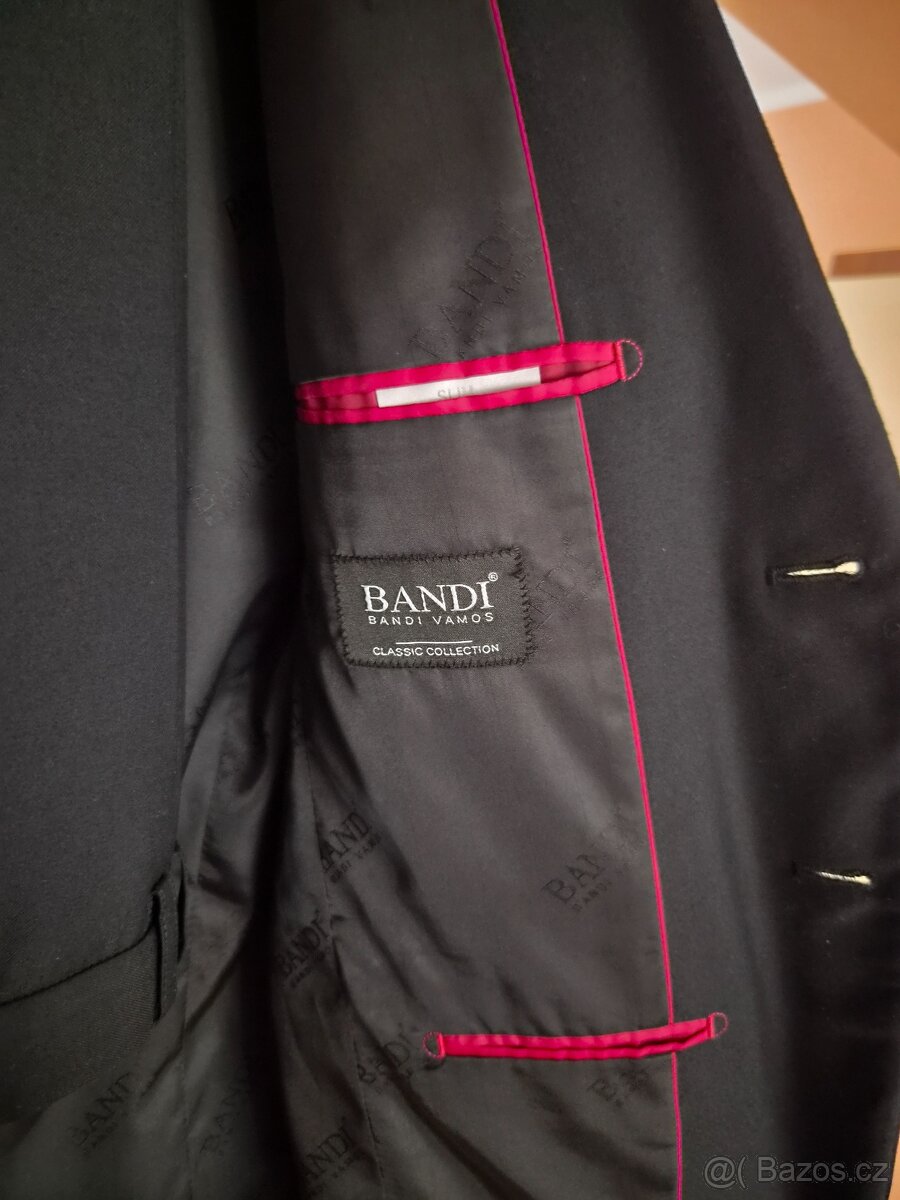 Krásný oblek Bandi - 3