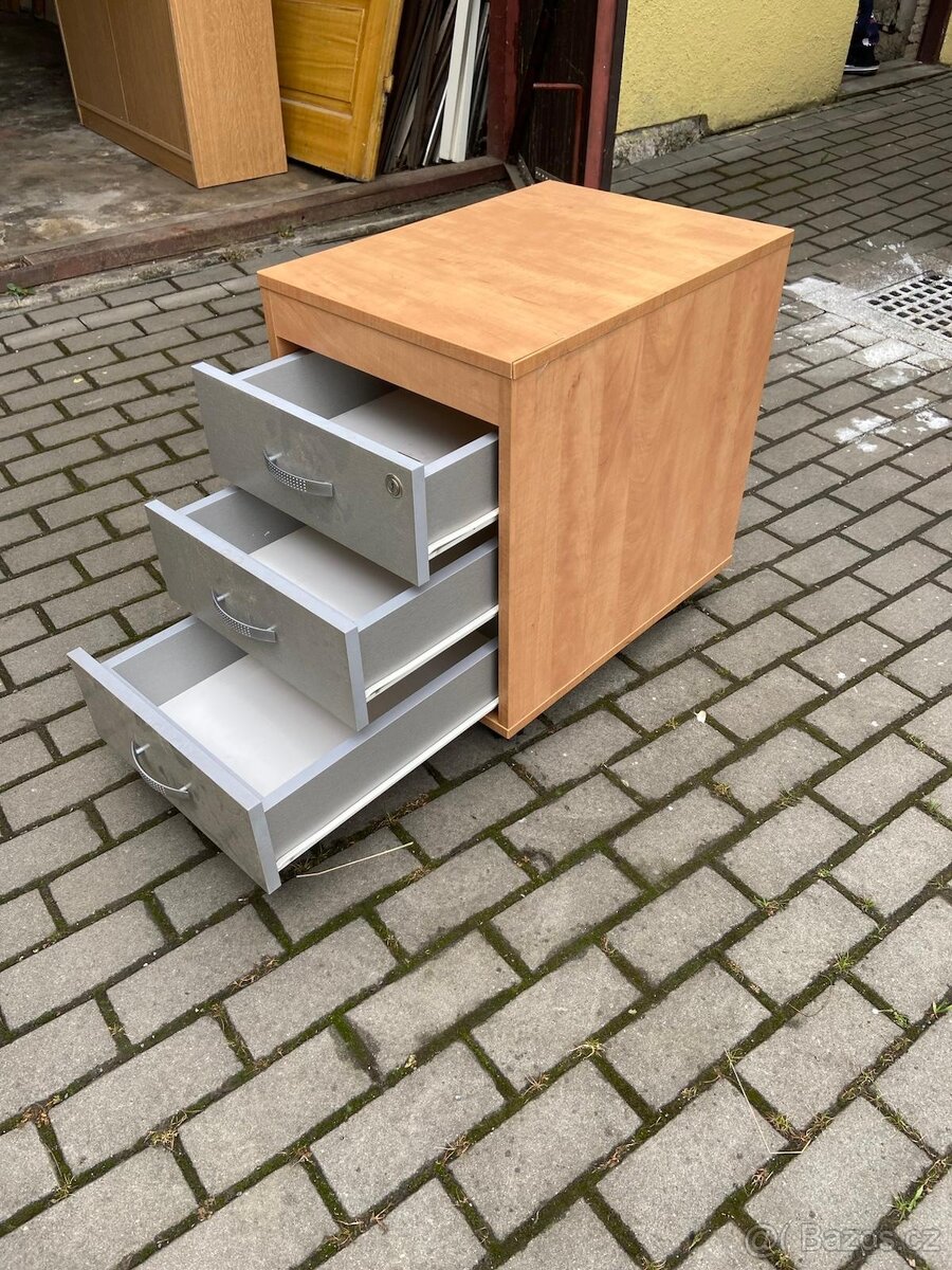 Šuplík kancelářský - 3