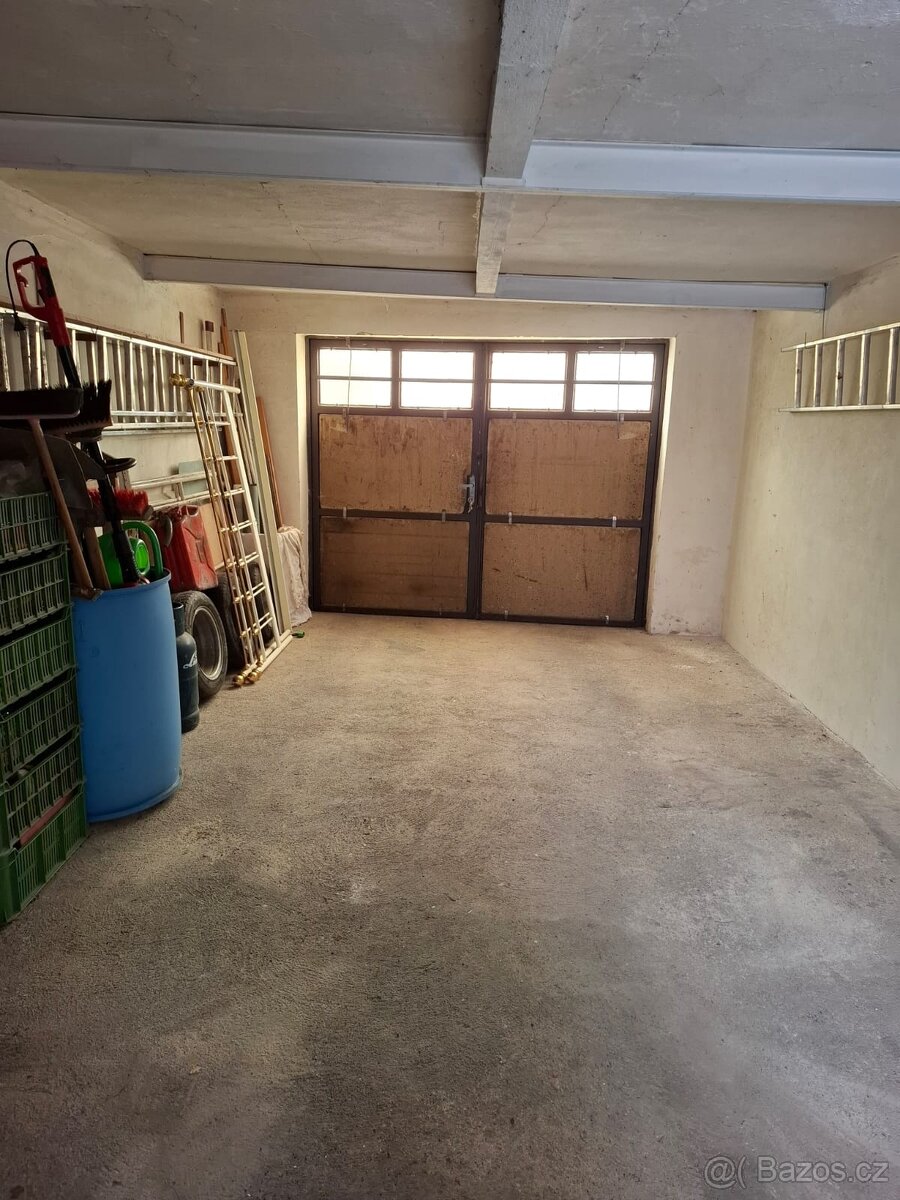 Garáž 24m2 u RD Čakovice - 3