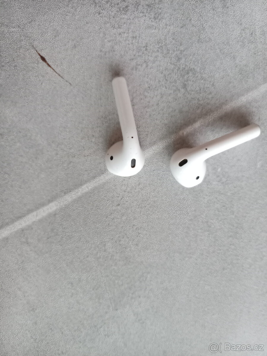 Apple Airpods 1 - 3