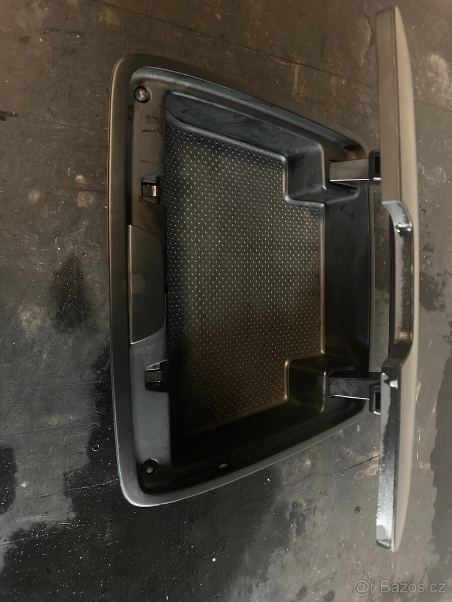 Prodám kastlík (přihrádka) Škoda Yeti - 3