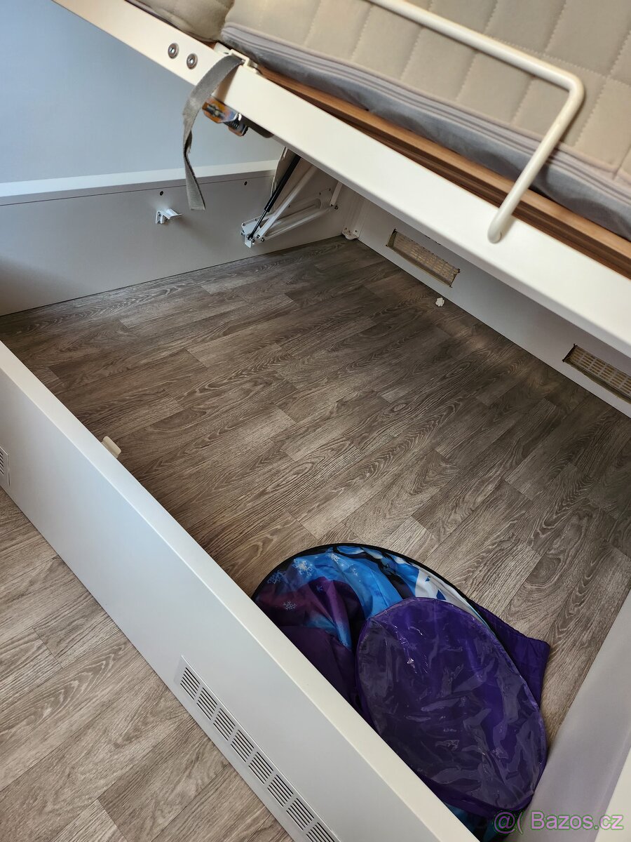 Manželská postel Ikea - 3