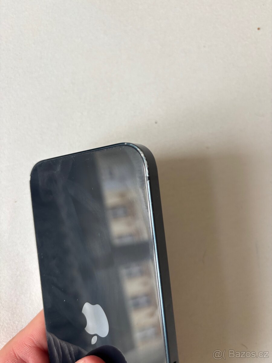 Prodam iPhone 13 128GB - 3