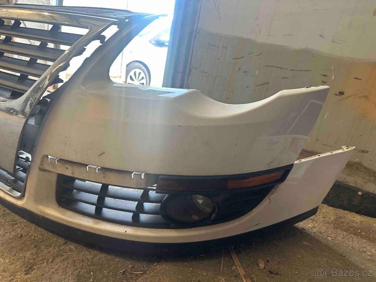 VW Passat B6 predni naraznik - 3