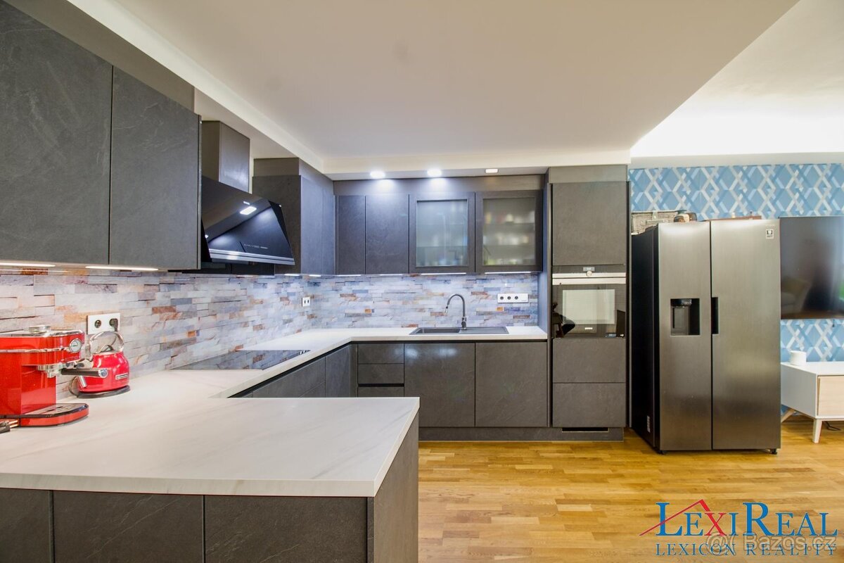 řadový rodinný dům 164 m2, 211 m2 zahrada, nadstandartní vyb - 3