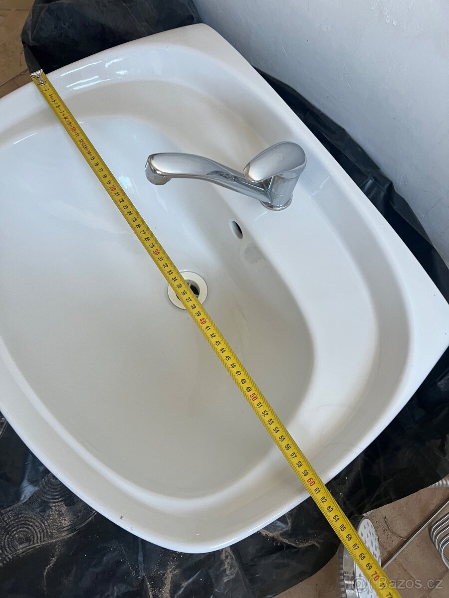 Umyvadlo s baterií - 3