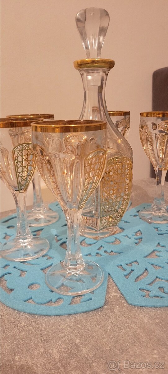 Set Křišťálového skla, Karafa + 6 sklenic na šampaňské - 3