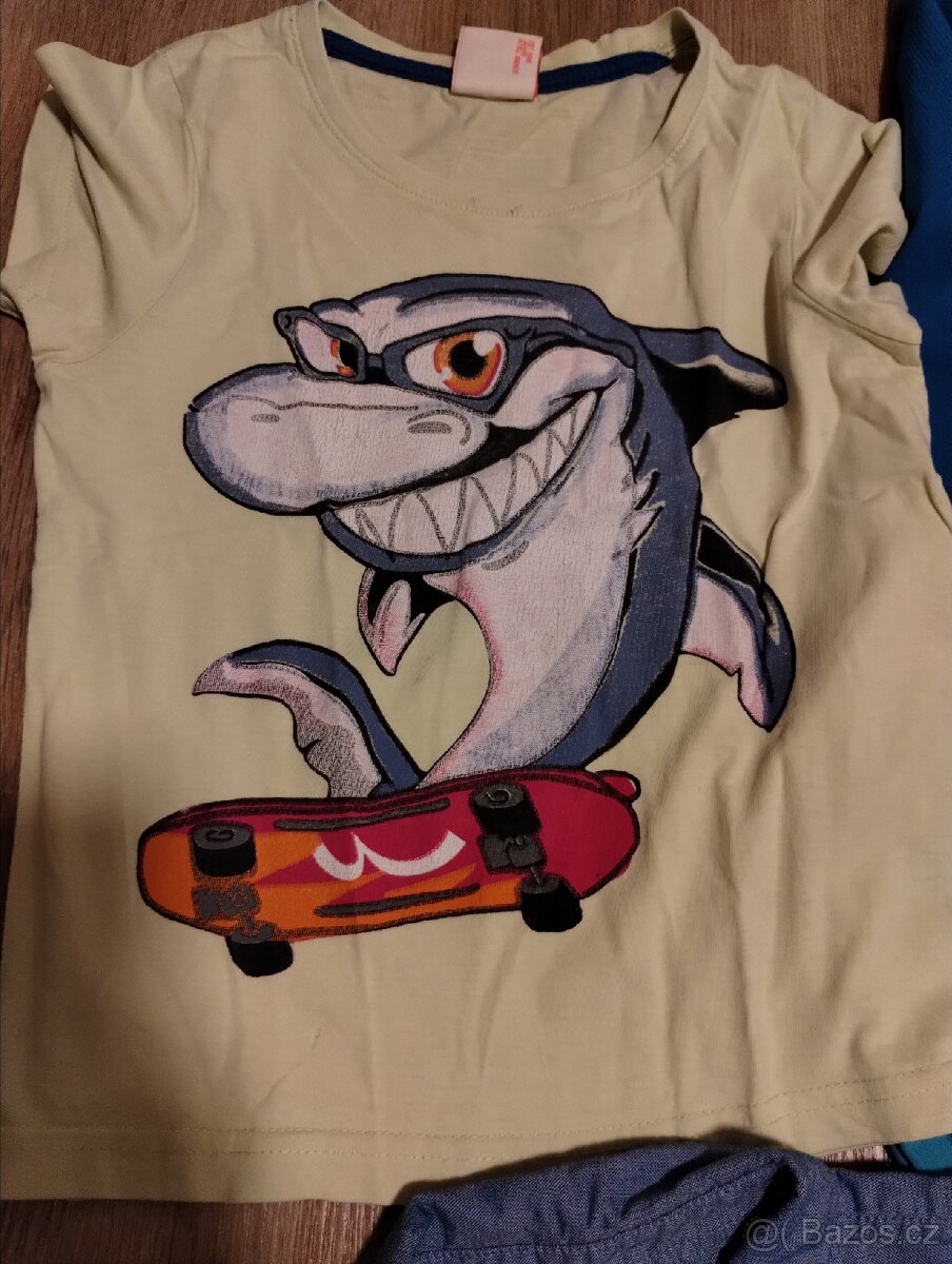 Oblečení (vel. 116 a výš) a přezůvky (vel. 30) - 3