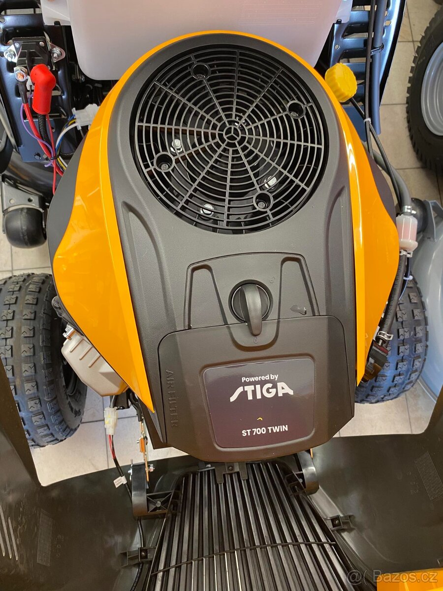 Travní traktor Stiga Estate 7102 W AKCE - 3