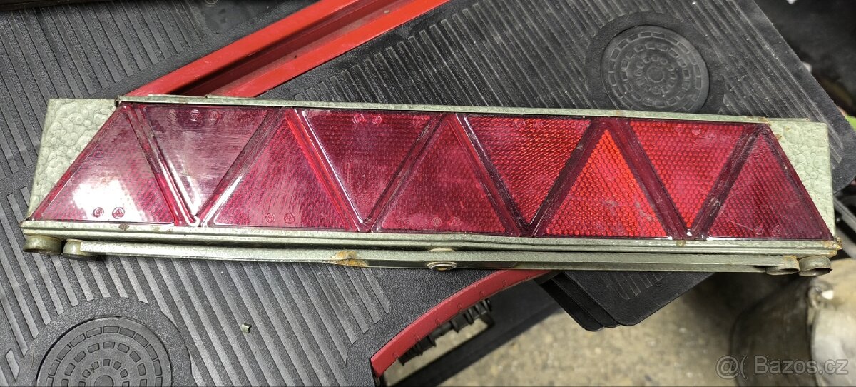 Výstražný trojúhelník - 3