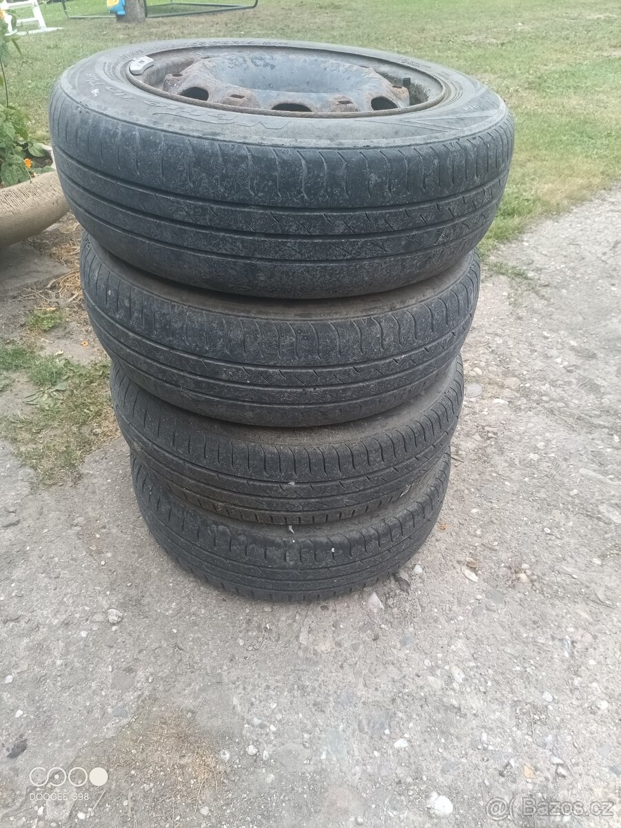 Pneu 165/70 R14 - 3