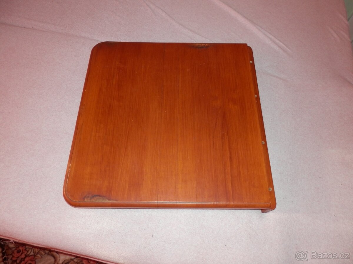 Výklopný stolek. - 3