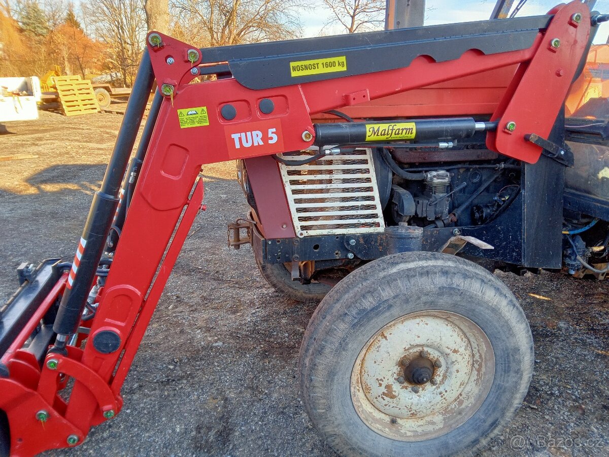 AKCE - Prodám TUR 5 - čelní nakladač - 3