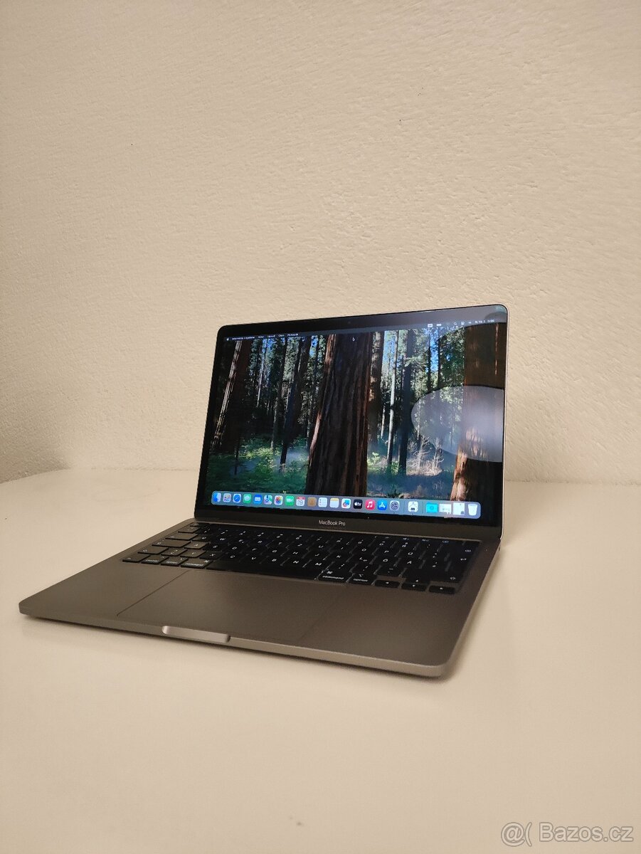 MacBook Pro 13" 2020 | i5 • 8GB • 256GB SSD - 3