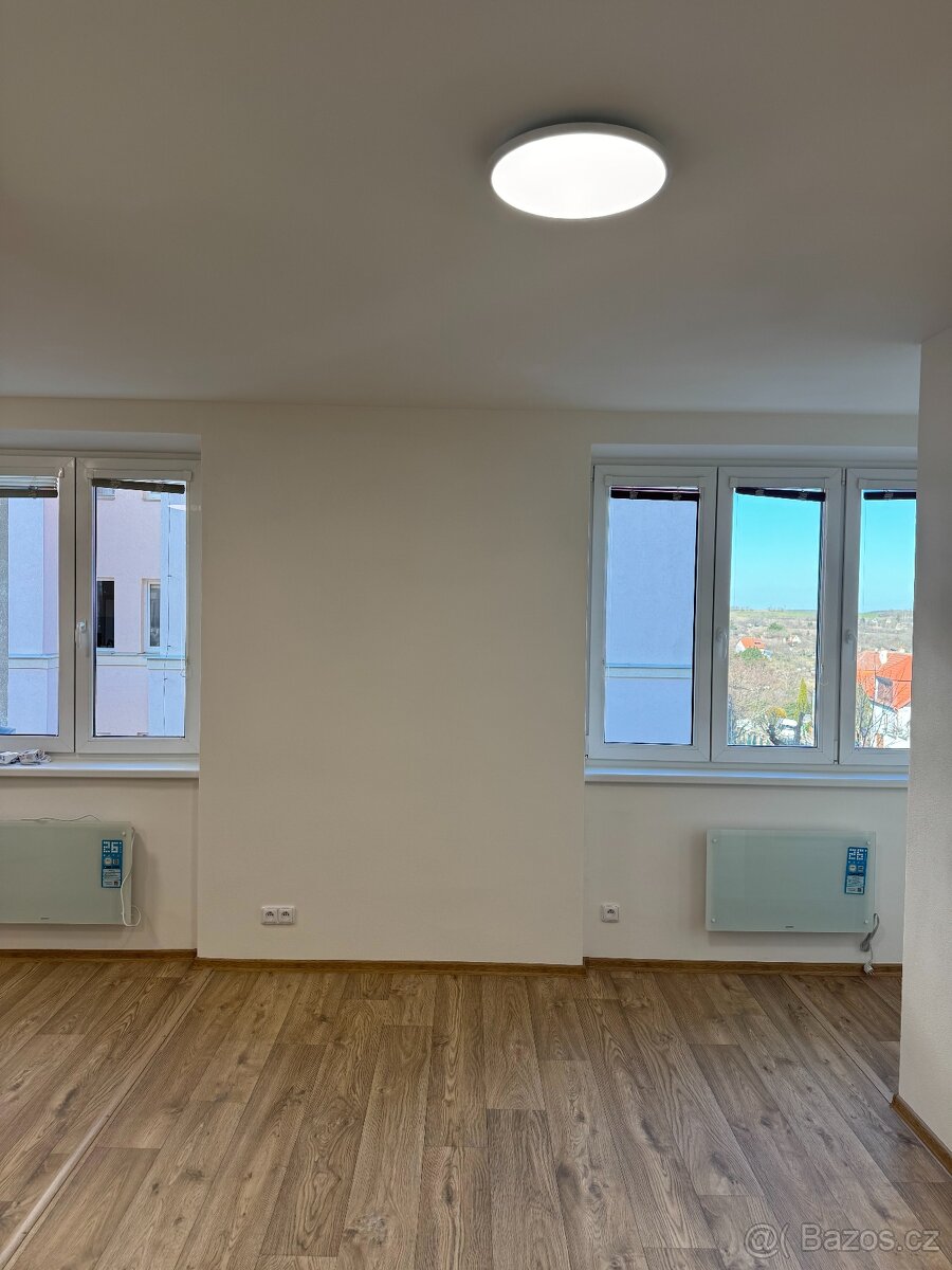 Prodej 2+kk Znojmo - 3