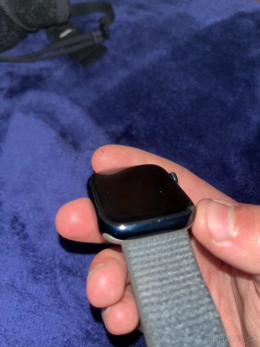 Apple Watch Series 9 45mm hliník - 3