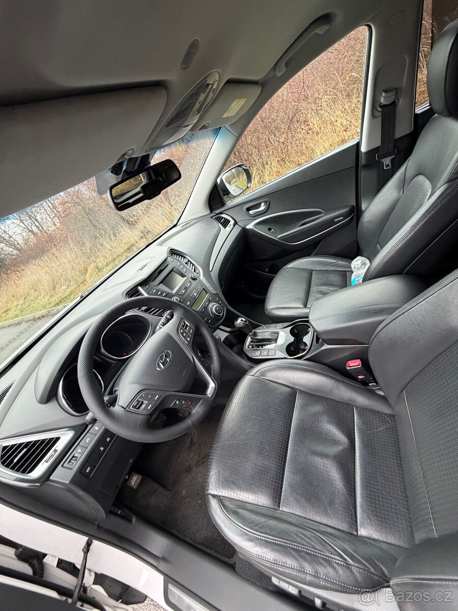 Hyundai Santa Fe - 3
