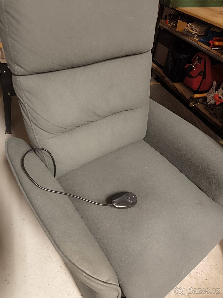 Křeslo polohovací - mírně použité - 3