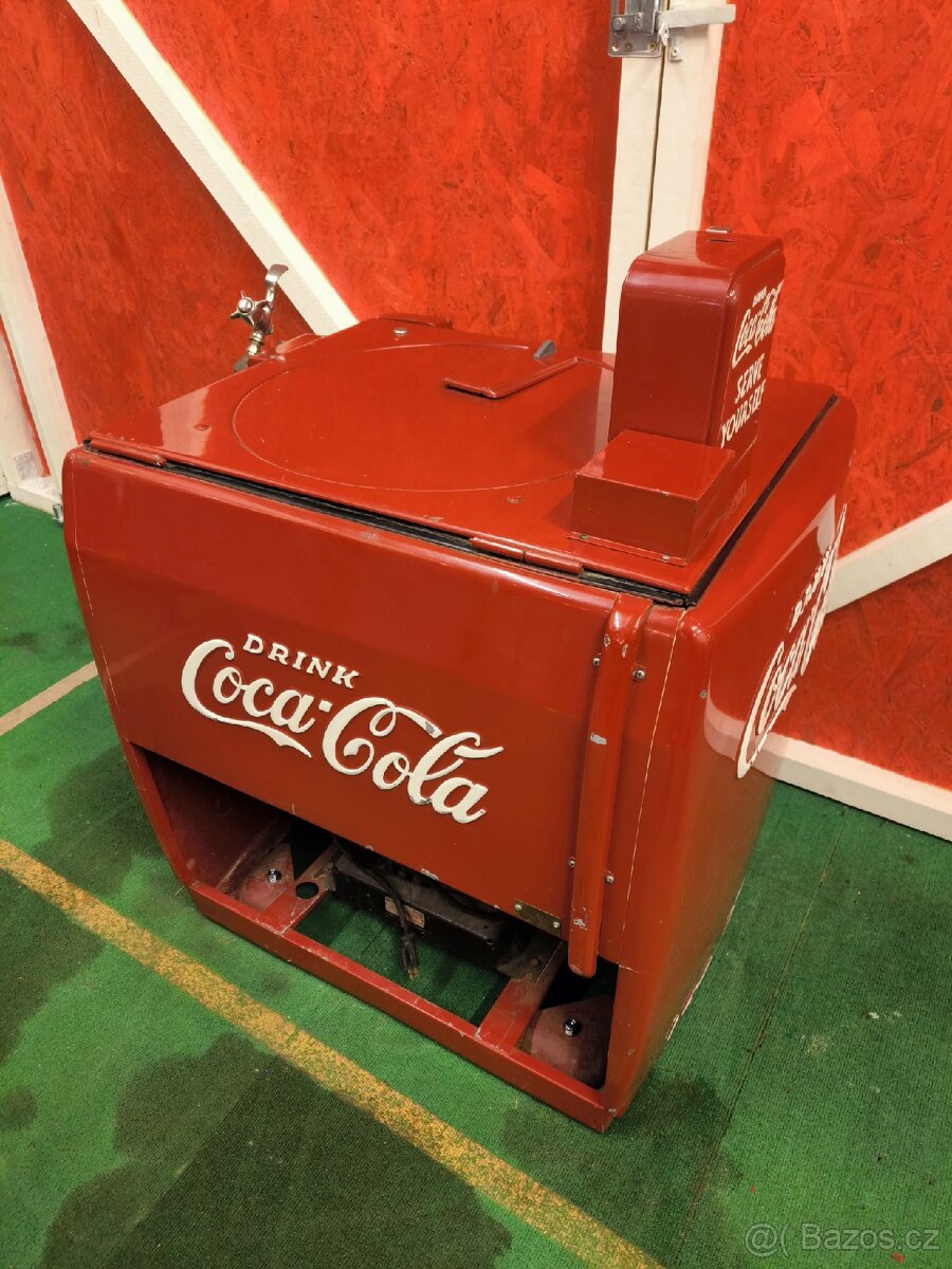 automat na Coca Colu vendo Machine - 3