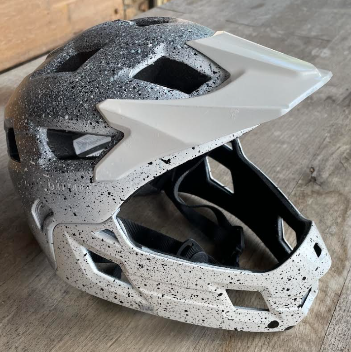 Designová helma / přilba / cyklo / moto - 3